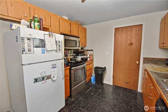 18517 96th Avenue NW, Stanwood, WA 98292