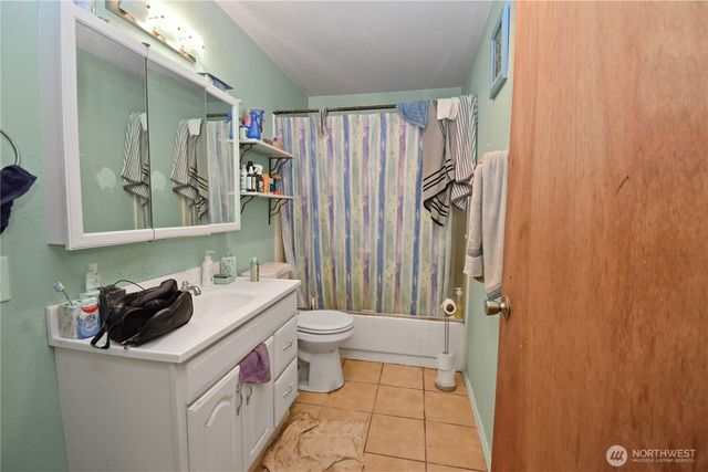 18517 96th Avenue NW, Stanwood, WA 98292