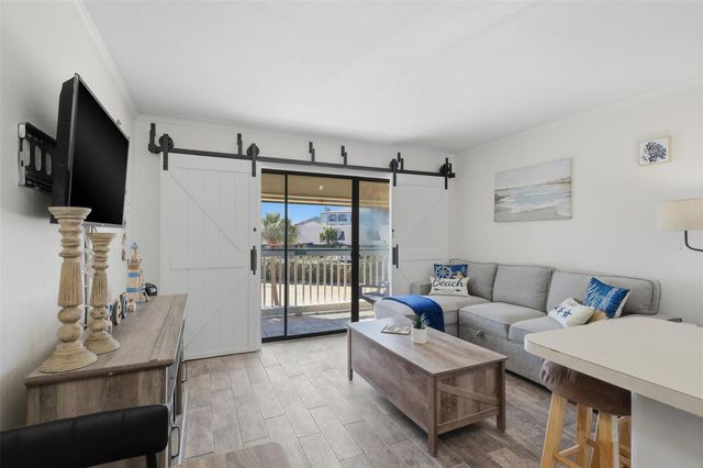 6102 Seawall Boulevard 166, Galveston, TX 77551