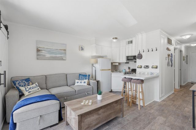 6102 Seawall Boulevard 166, Galveston, TX 77551