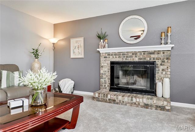 3587 Westport Drive, St Charles, MO 63303