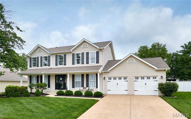 3587 Westport Drive, St Charles, MO 63303