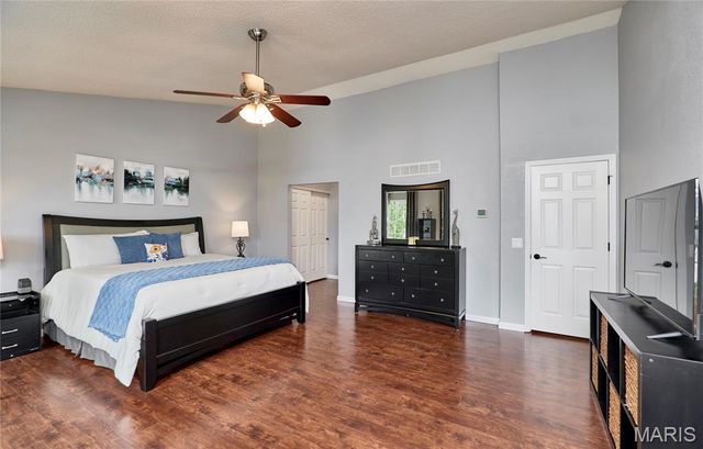 3587 Westport Drive, St Charles, MO 63303