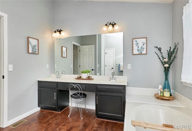 3587 Westport Drive, St Charles, MO 63303