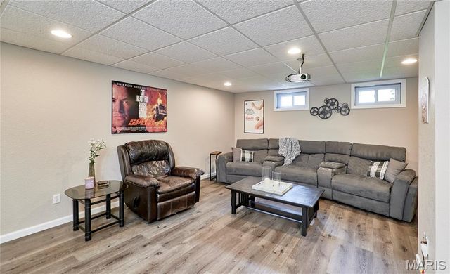 3587 Westport Drive, St Charles, MO 63303
