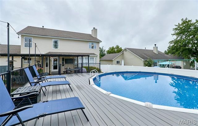 3587 Westport Drive, St Charles, MO 63303
