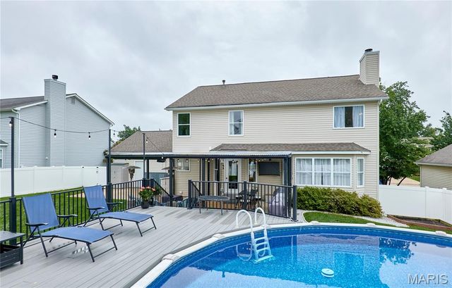 3587 Westport Drive, St Charles, MO 63303