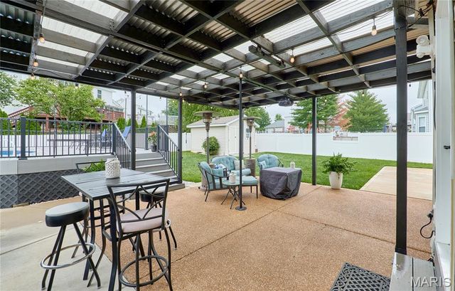 3587 Westport Drive, St Charles, MO 63303
