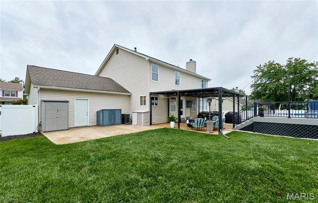 3587 Westport Drive, St Charles, MO 63303