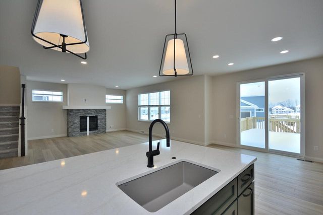 8211 W Skylark DRIVE, Mequon, WI 53097