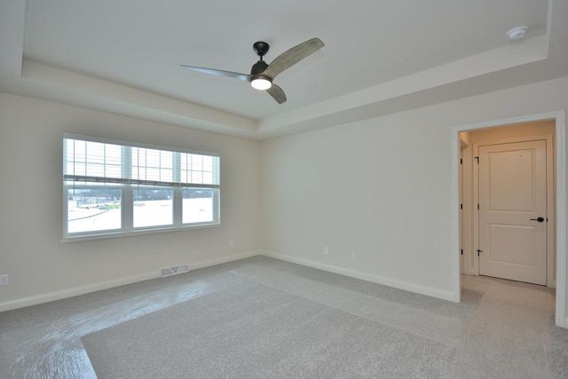 8211 W Skylark DRIVE, Mequon, WI 53097