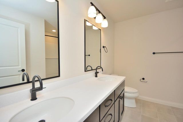 8211 W Skylark DRIVE, Mequon, WI 53097