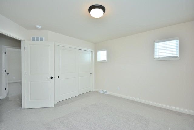 8211 W Skylark DRIVE, Mequon, WI 53097