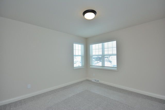 8211 W Skylark DRIVE, Mequon, WI 53097