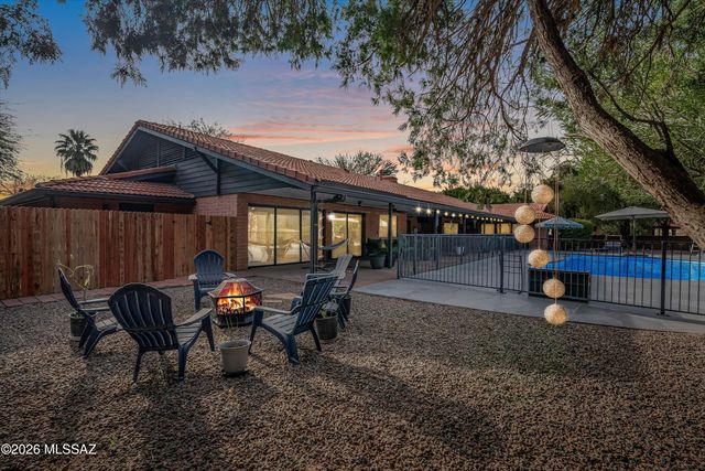 1800 N Forty Niner Drive, Tucson, AZ 85749