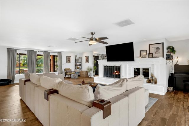 1800 N Forty Niner Drive, Tucson, AZ 85749