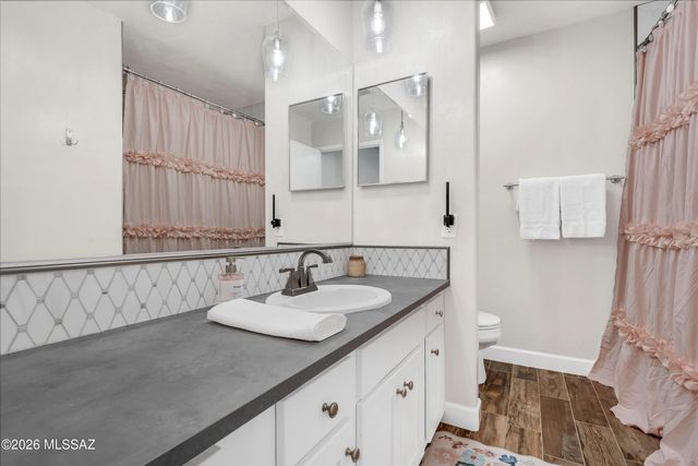 1800 N Forty Niner Drive, Tucson, AZ 85749