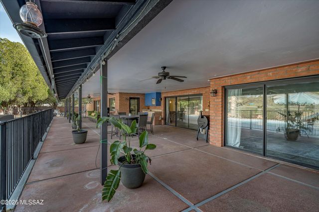 1800 N Forty Niner Drive, Tucson, AZ 85749