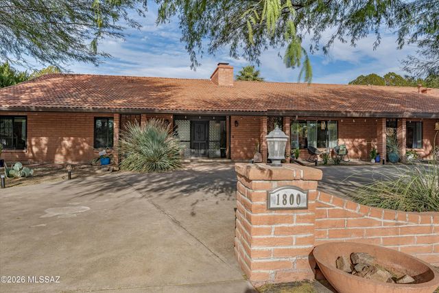1800 N Forty Niner Drive, Tucson, AZ 85749