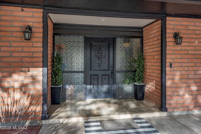 1800 N Forty Niner Drive, Tucson, AZ 85749