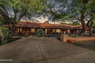 1800 N Forty Niner Drive, Tucson, AZ 85749