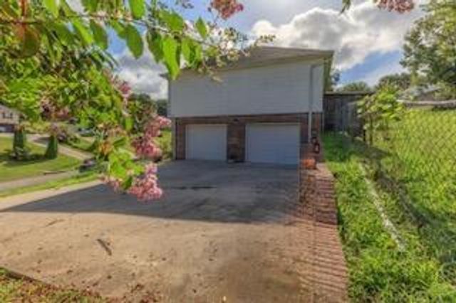 92 Abbey Road, Ringgold, GA 30736