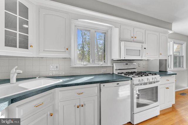 312 OVERBROOK AVE, Glassboro, NJ 08028