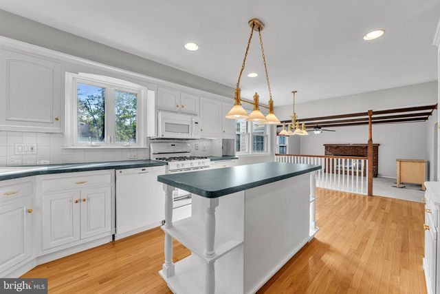 312 OVERBROOK AVE, Glassboro, NJ 08028