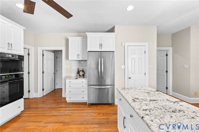 9374 Count Kristopher Dr, Mechanicsville, VA 23116