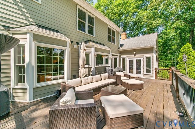 9374 Count Kristopher Dr, Mechanicsville, VA 23116