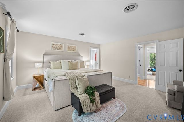 9374 Count Kristopher Dr, Mechanicsville, VA 23116
