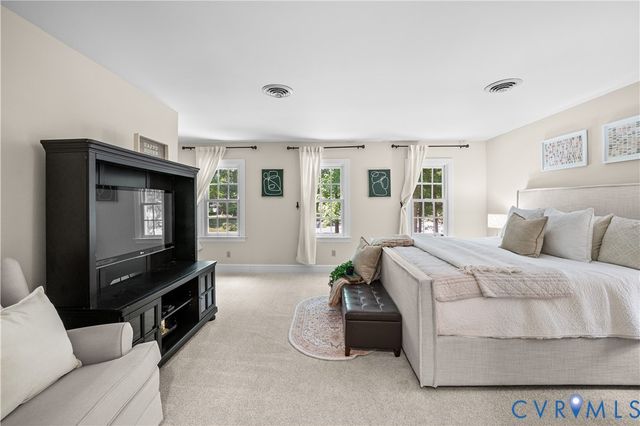 9374 Count Kristopher Dr, Mechanicsville, VA 23116
