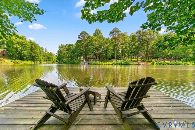 9374 Count Kristopher Dr, Mechanicsville, VA 23116
