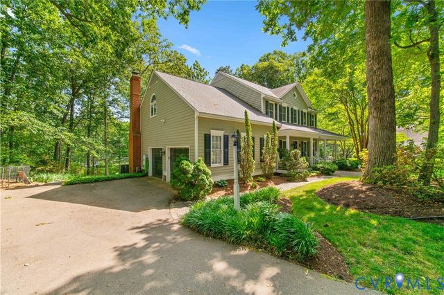 9374 Count Kristopher Dr, Mechanicsville, VA 23116