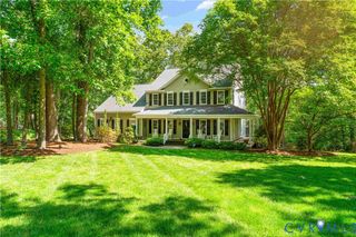 9374 Count Kristopher Dr, Mechanicsville, VA 23116