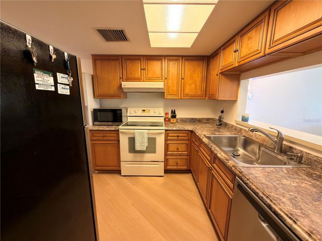 9703 GREENSKEEPER DRIVE, New Port Richey, FL 34655