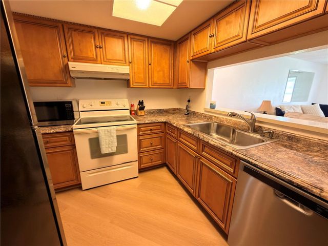 9703 GREENSKEEPER DRIVE, New Port Richey, FL 34655