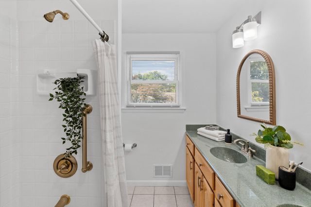 9411 PERRY HALL BLVD, Baltimore, MD 21236