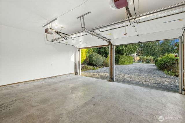 9420 NE Eric Avenue, Bainbridge Island, WA 98110