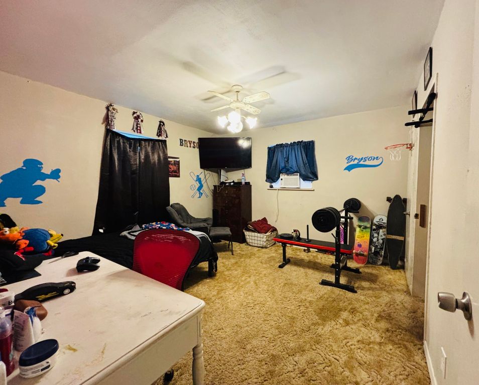 Image 11 of property listing at 2112 San Antonio Street, San Angelo, TX 76901