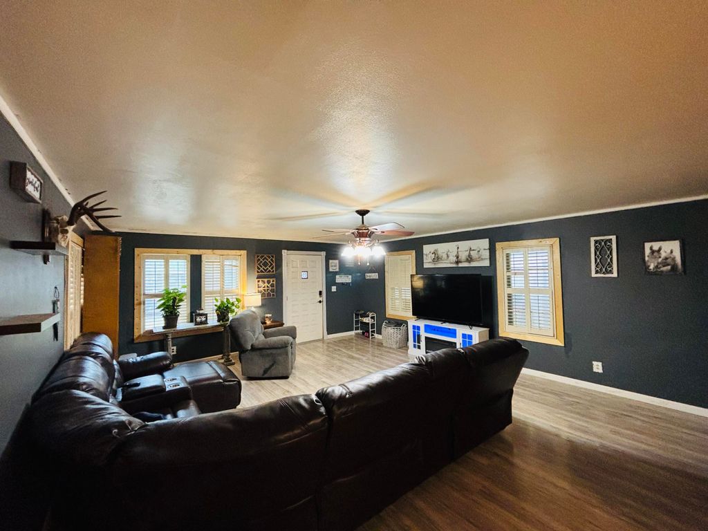 Image 3 of property listing at 2112 San Antonio Street, San Angelo, TX 76901