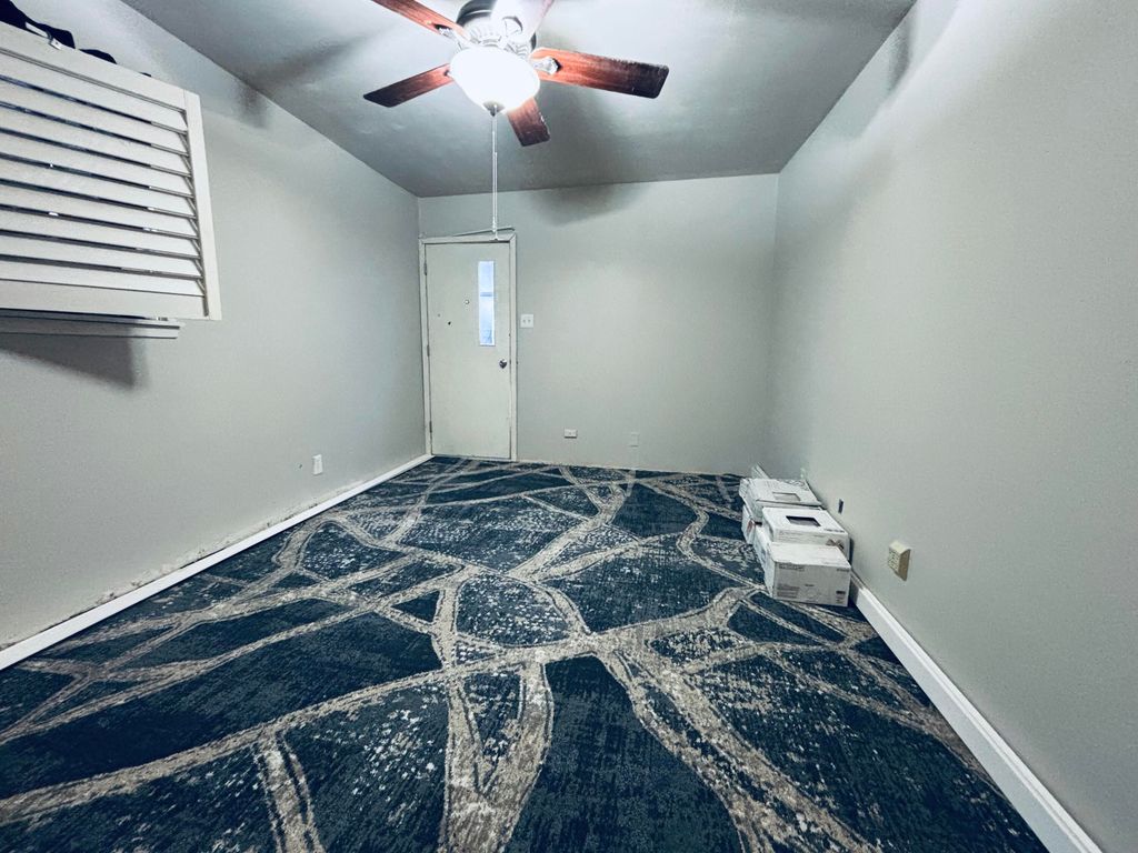 Image 6 of property listing at 2112 San Antonio Street, San Angelo, TX 76901