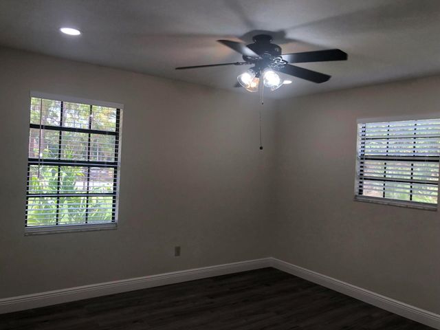 13618 N 51st Place, West Palm Beach, FL 33411