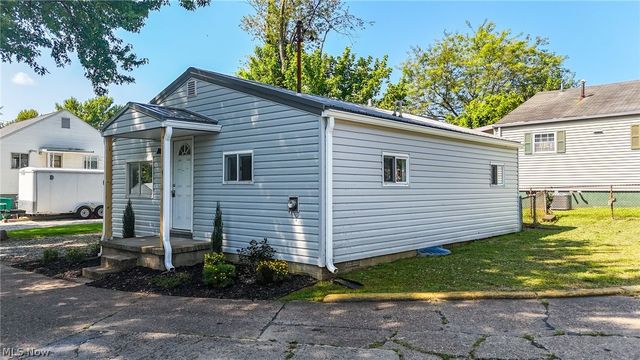 2111A Stella Court, Parkersburg, WV 26104