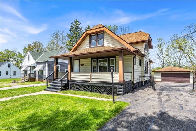 18123 Mccracken Road, Maple Heights, OH 44137