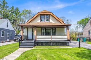 18123 Mccracken Road, Maple Heights, OH 44137