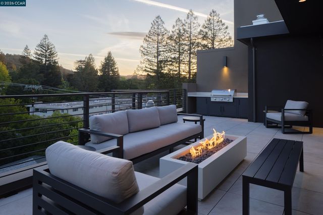 950 Hough Ave 201, Lafayette, CA 94549