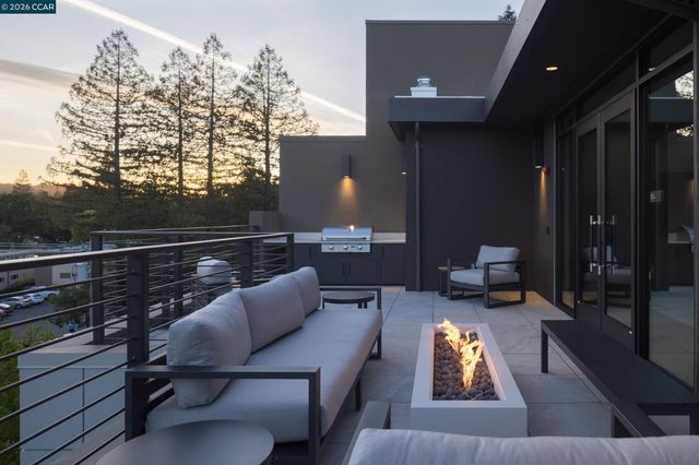 950 Hough Ave 201, Lafayette, CA 94549