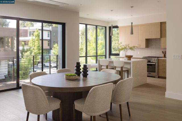 950 Hough Ave 201, Lafayette, CA 94549