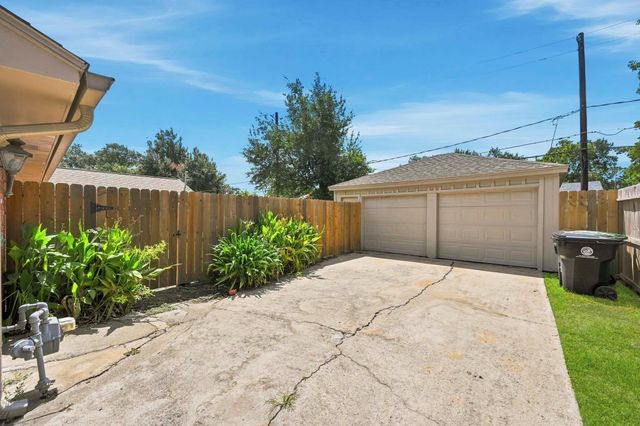 10503 Shadow Wood Drive, Houston, TX 77043